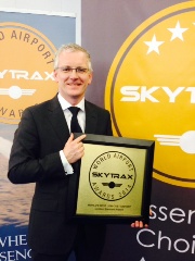 Stansted’s Managing Director, Andrew Harrison, with the SKYTRAX award at the ceremony in Barcelona on March 26.